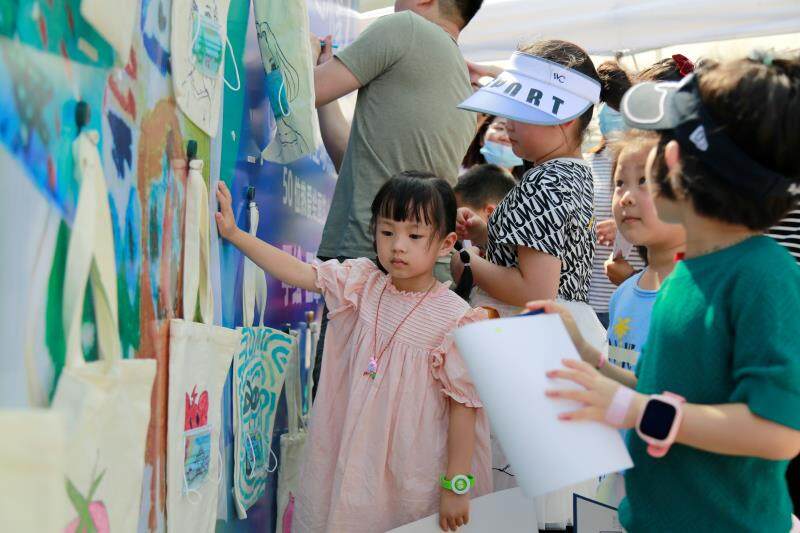 探索未來藝術(shù)，2024年正版四不像圖的藝術(shù)魅力