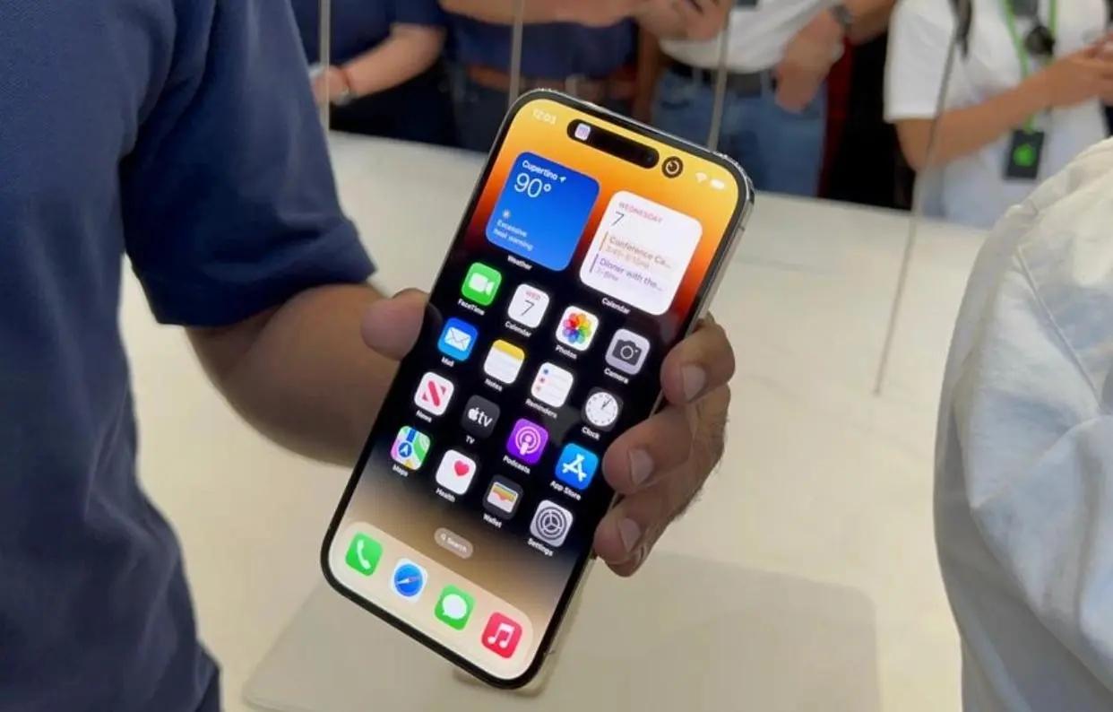 iPhone最新價格動態(tài)及相關影響因素探討