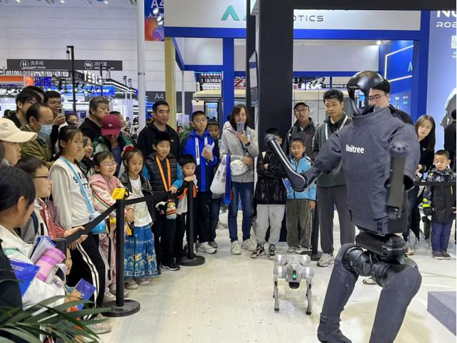 秦文峰最新動態(tài)，探索前沿，引領未來