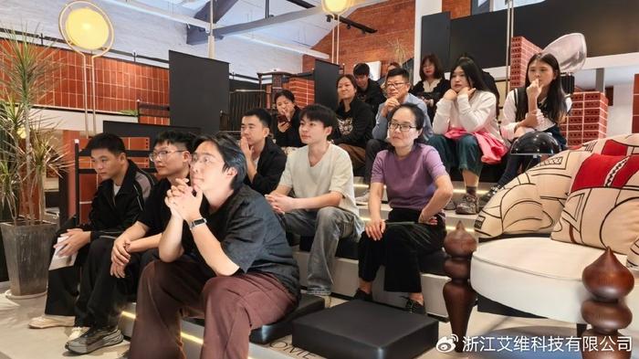 聊啪最新,聊啪最新動(dòng)態(tài)，探索前沿科技與生活方式的融合