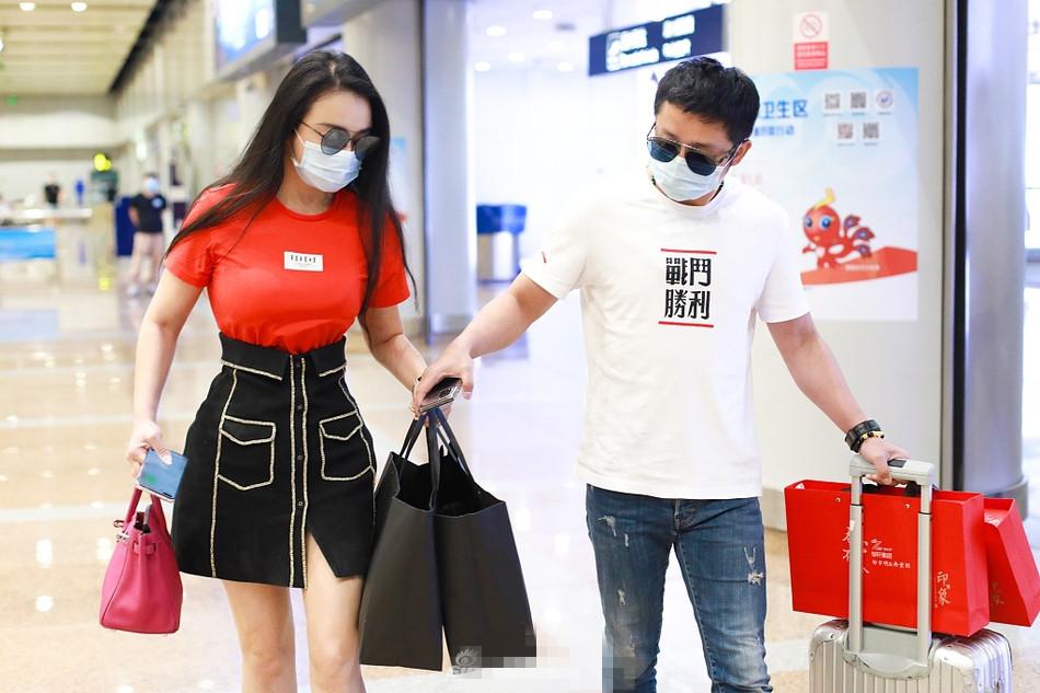 最新金腰帶,最新金腰帶，引領(lǐng)時尚潮流與榮譽(yù)的象征
