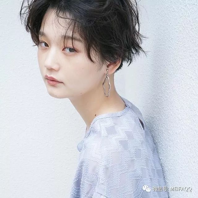 最新剪短發(fā),最新剪短發(fā)，時(shí)尚潮流與個(gè)人風(fēng)格的完美融合