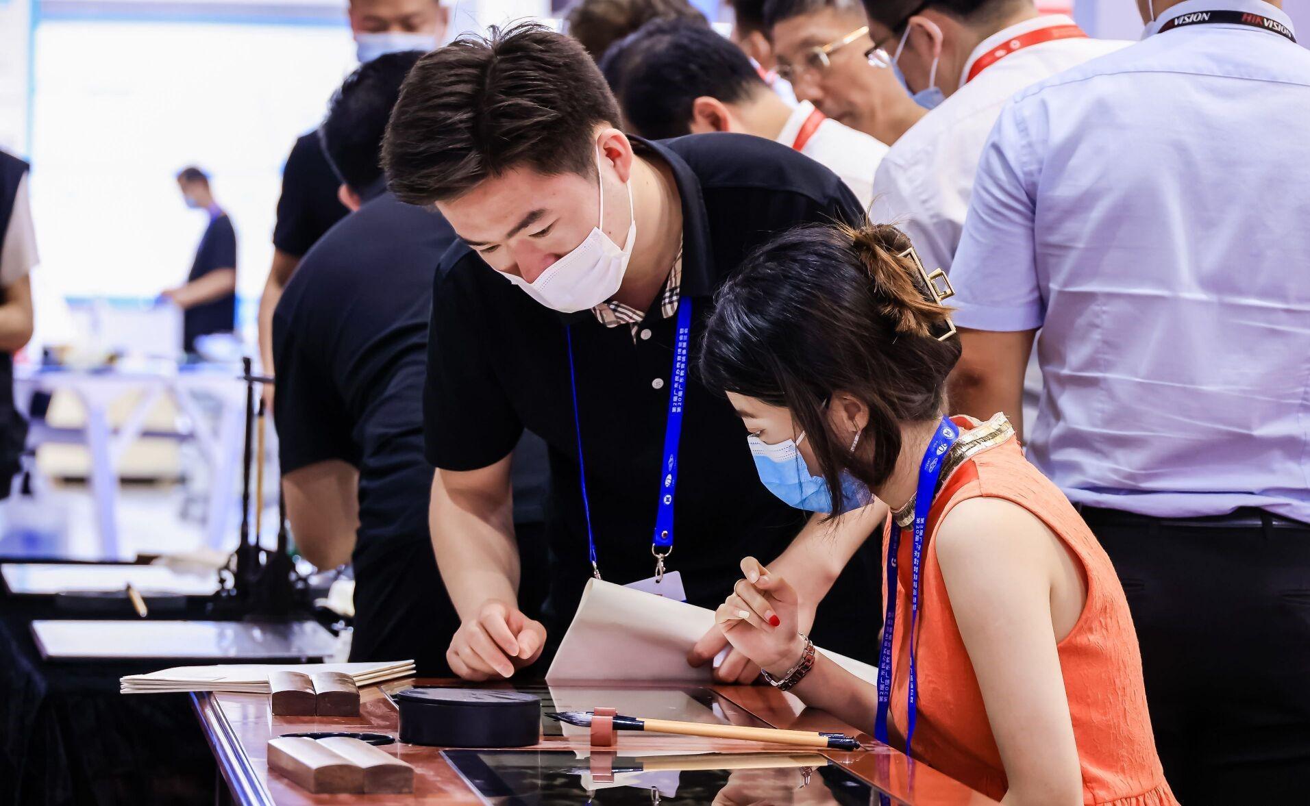 億尋最新,億尋最新，探索前沿科技，引領未來發(fā)展