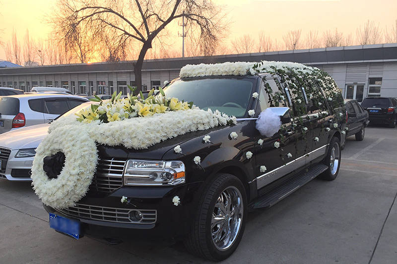 最新豪華靈車,最新豪華靈車，科技與尊重的融合